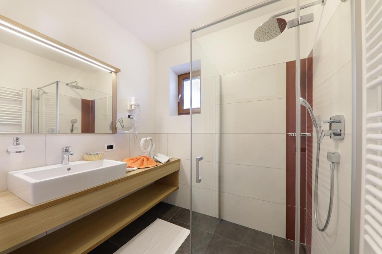 Hotel Neuhausmuehle Vilpiano ภายนอก รูปภาพ